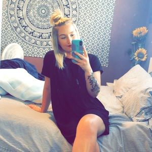 Meet your Posher, Kayla